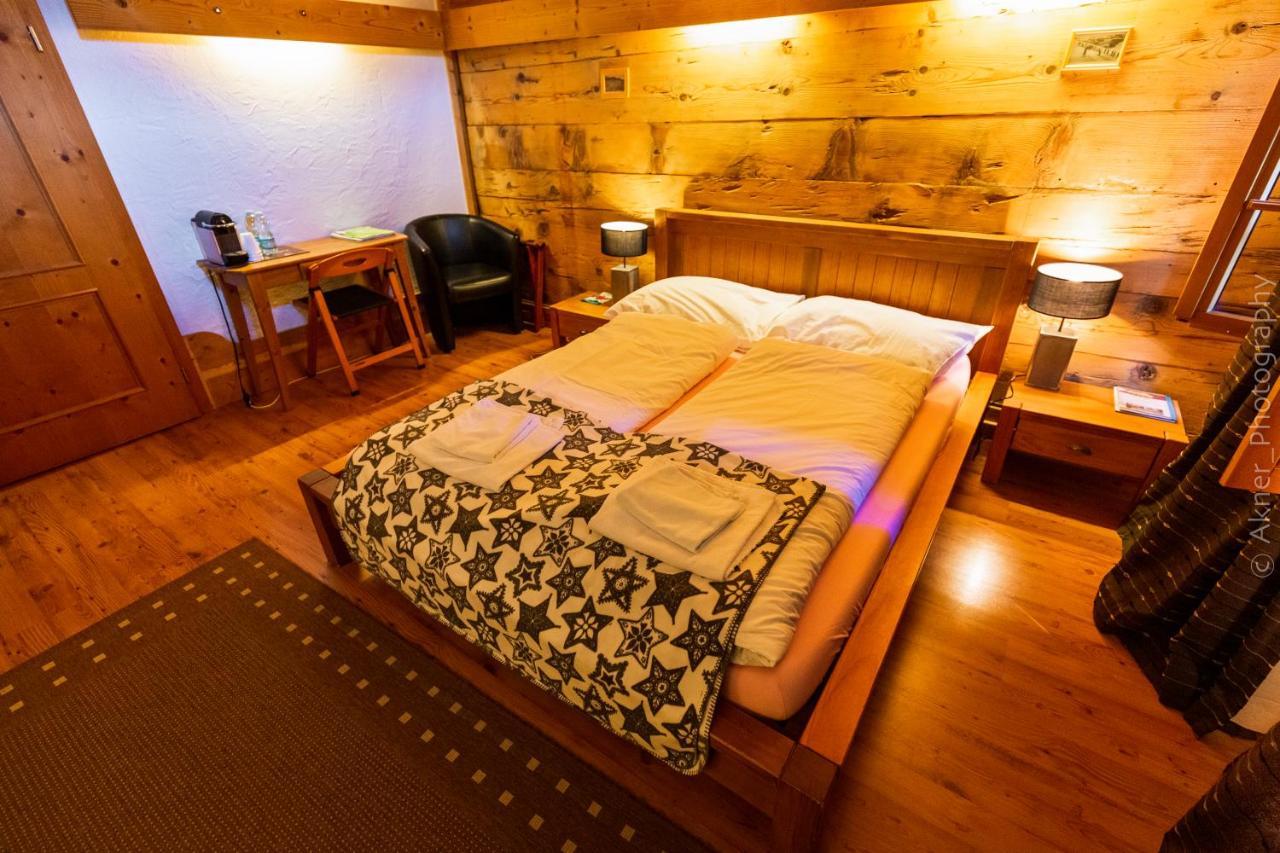 Hotel Restaurant Les Lilas 레디아블러레 외부 사진
