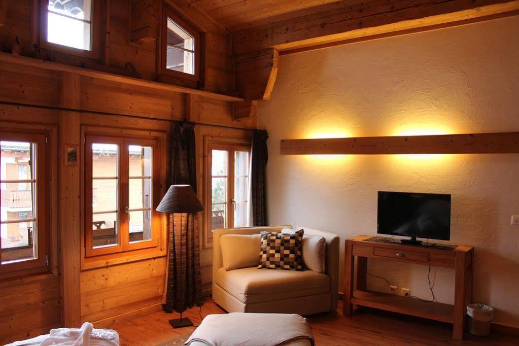 Hotel Restaurant Les Lilas 레디아블러레 외부 사진