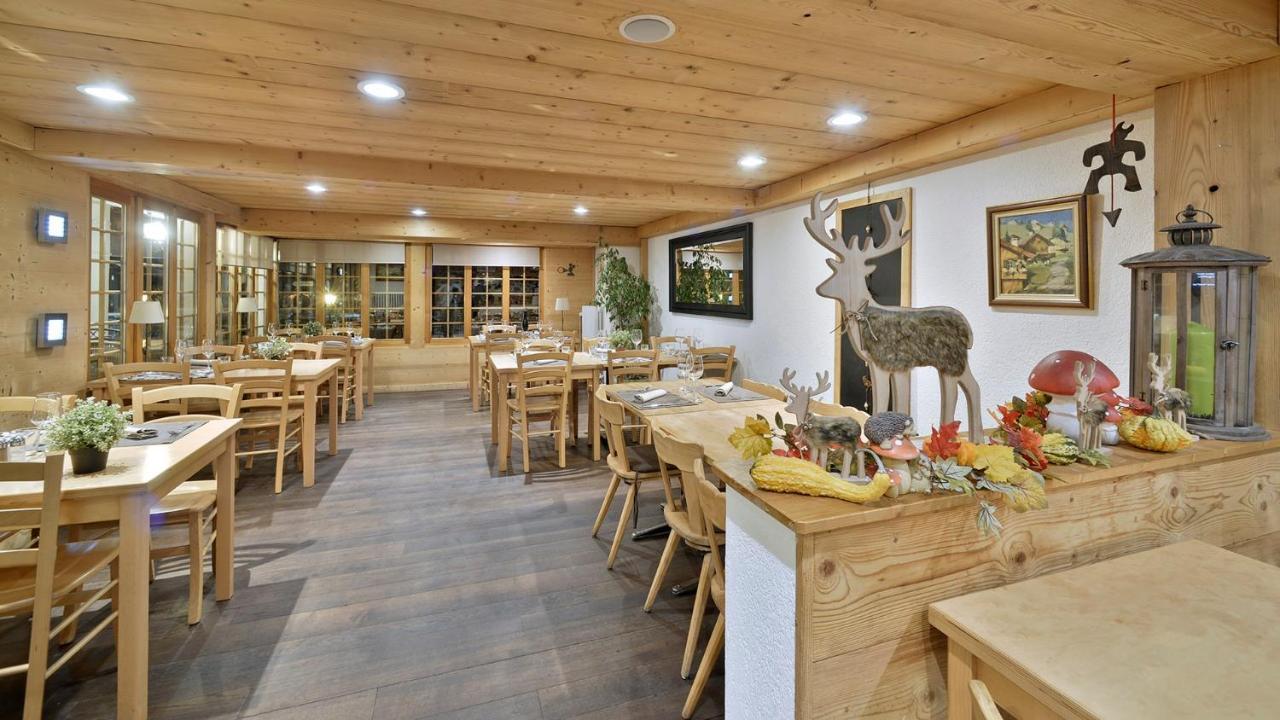 Hotel Restaurant Les Lilas 레디아블러레 외부 사진