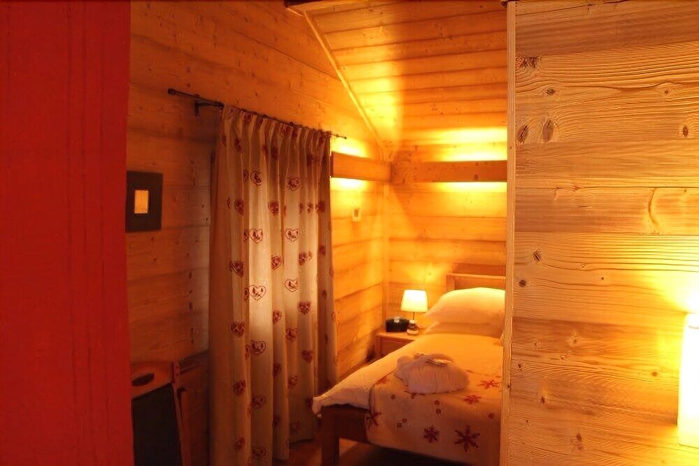 Hotel Restaurant Les Lilas 레디아블러레 외부 사진